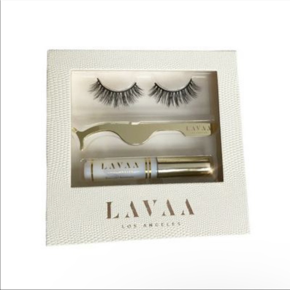 🌿 LAVAA BEAUTY Flirty Lash Set